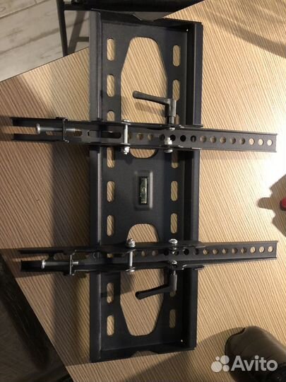Кронштейн для телевизора на стену