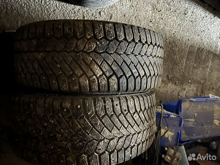 Continental ContiIceContact 235/45 R18