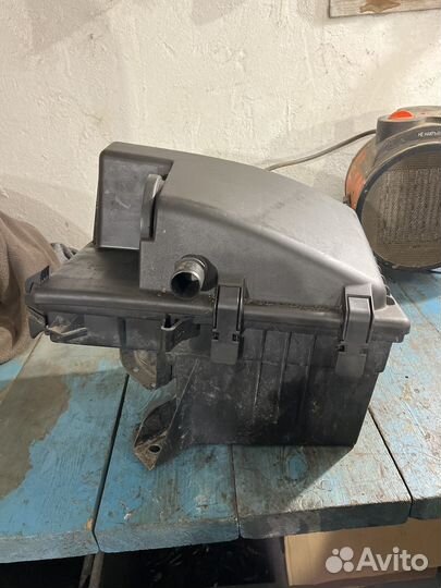 Корпус воздушного фильтра volvo s80