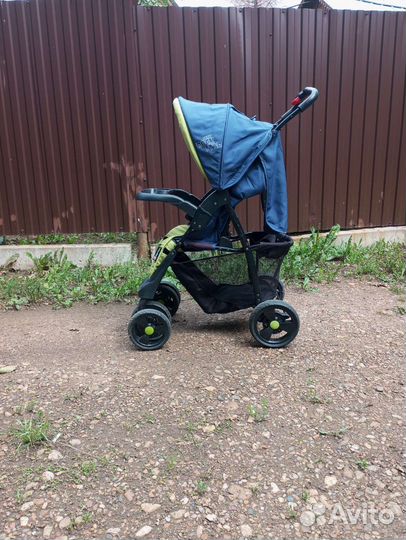 Прогулочная коляска