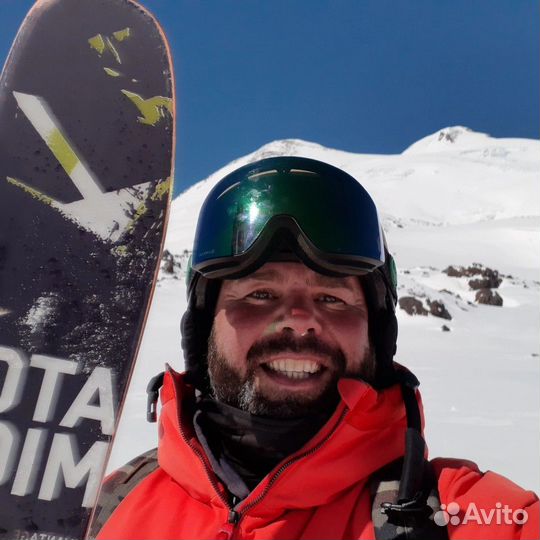 Инструктор горные лыжи Лоза