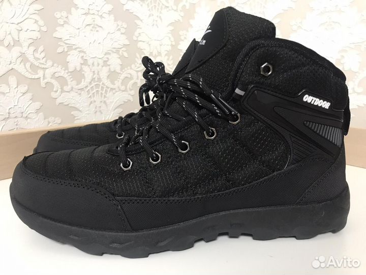 Новые кроссовки зимние 44