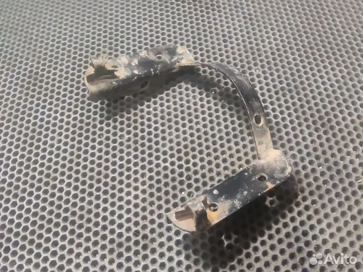 Крепление сплошного сидения Днепр Урал