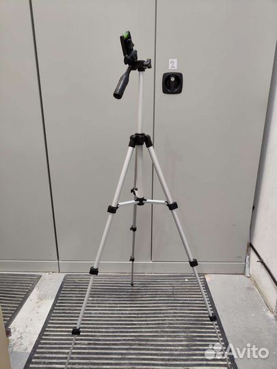 Штатив для фотоаппарата
