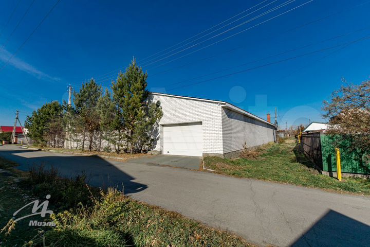 Дом 378,6 м² на участке 10,3 сот.