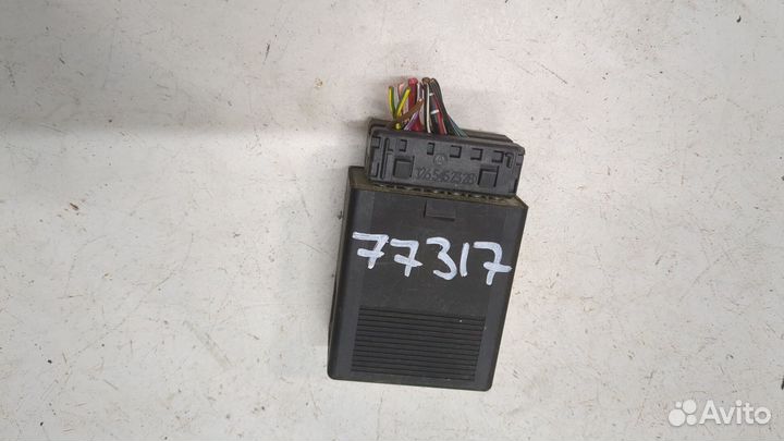 Реле бензонасоса Mercedes 124, 1992