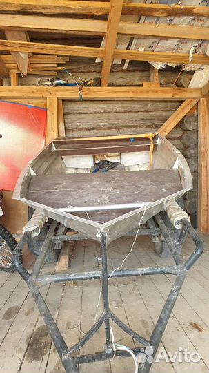 Лодка Вятка Вариант