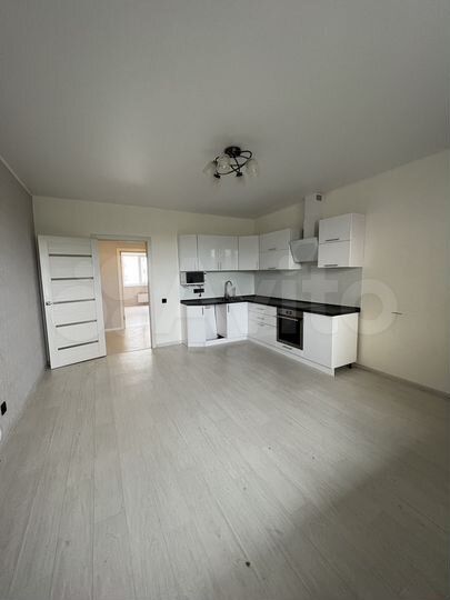 3-к. квартира, 82 м², 3/9 эт.