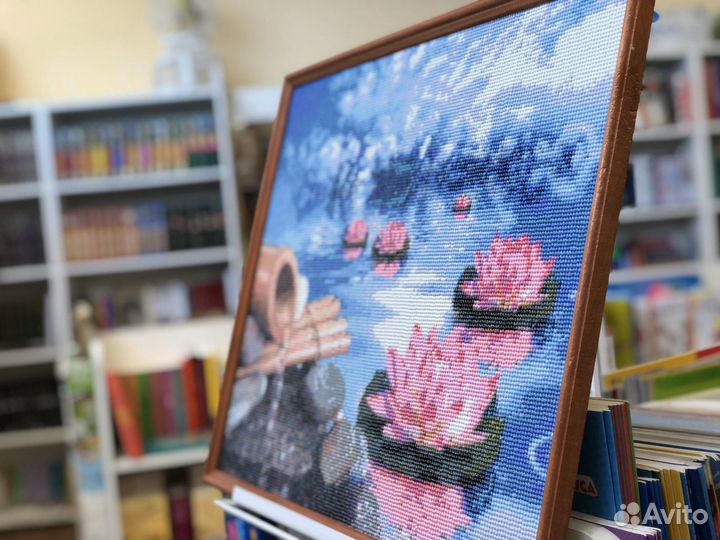 Картина в раме Лотосы (алмазная мозаика)