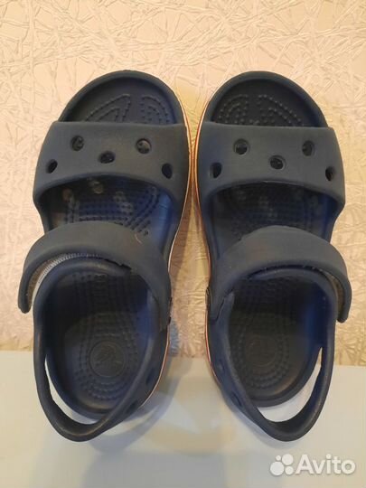 Сандали crocs c8