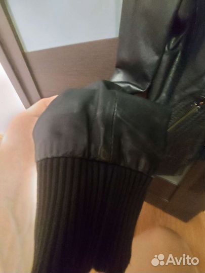 Кожаная куртка bershka