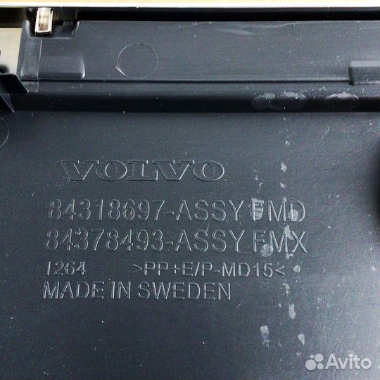 Решетка капота верх volvo FMX 5