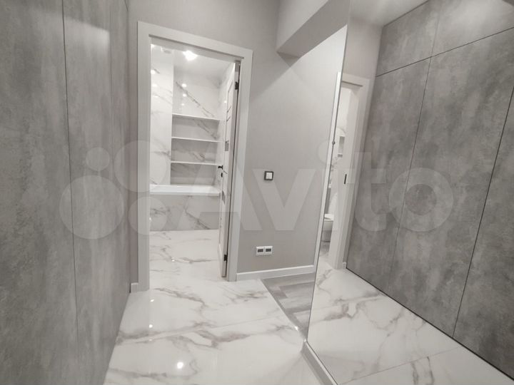 2-к. квартира, 56 м², 4/9 эт.