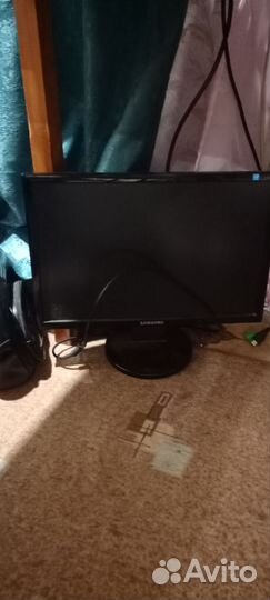 Монитор Samsung