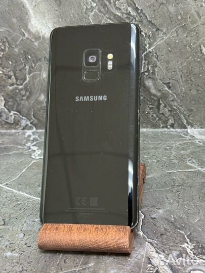 Samsung Galaxy S9, 4/64 ГБ