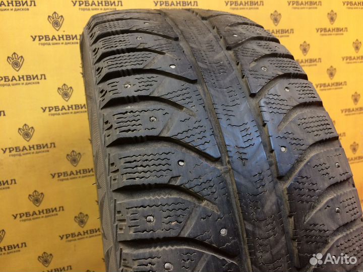 Bridgestone Ice Cruiser 7000 215/50 R17 91T