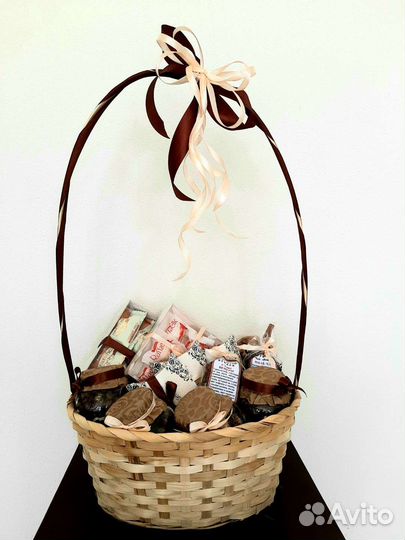 Вкусные букеты и корзины