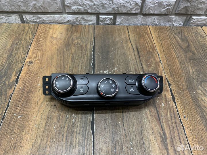 Kia Ceed Блок управления отопителем