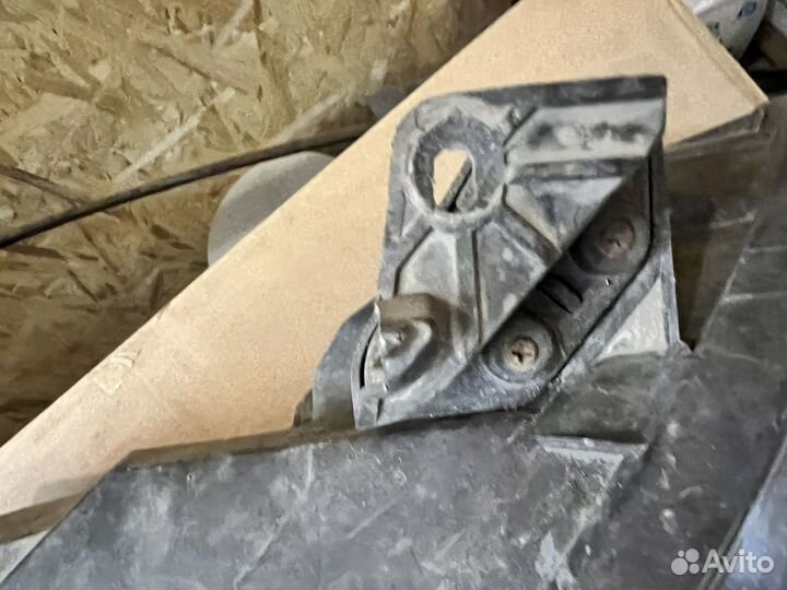 Правая Фара на hyundai solaris