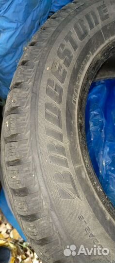 Bridgestone Ice Cruiser 7000 215/60 R16 99