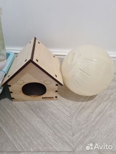 Клетка для хомяка со всеми прибамбасами