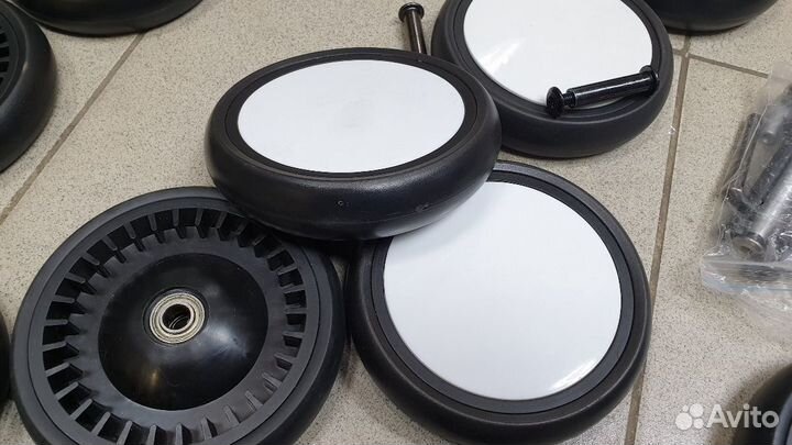 Заднее колесо,подшипник для коляски йойа,бебитайм