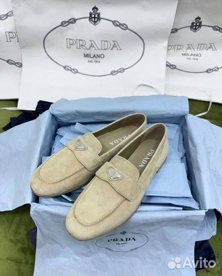 Лоферы женские Prada