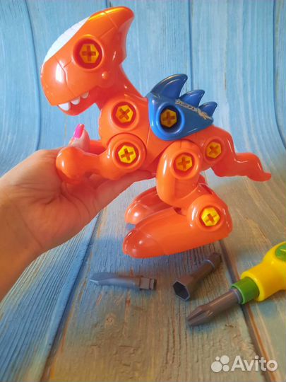 Конструктор Динозавр с отвёрткой