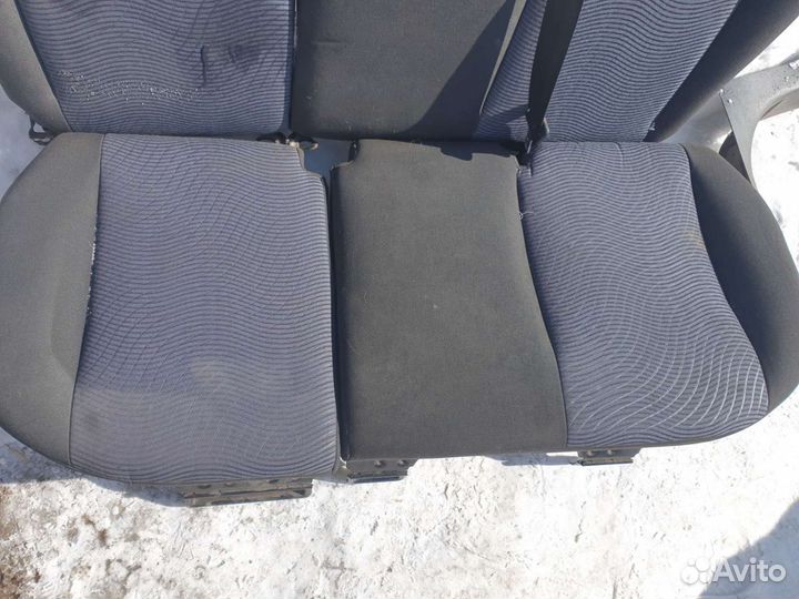 Форд фьюжн заднее сиденье