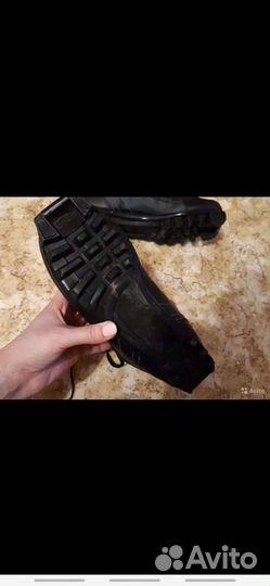 Лыжные ботинки