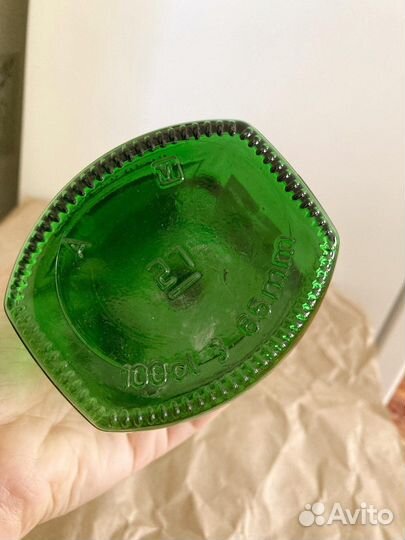 Пустая бутылка Martini