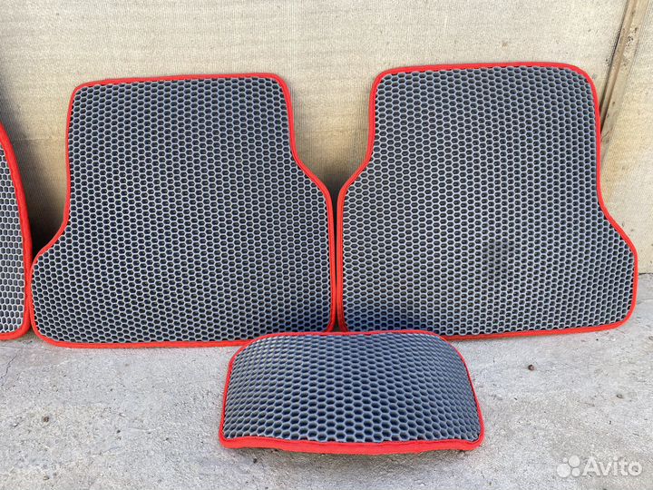 Комплект EVA ковриков Ford Focus 2