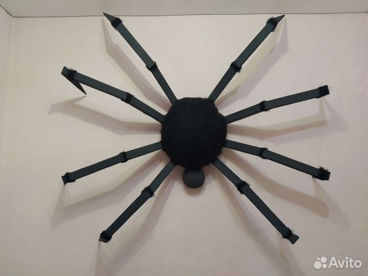 Большой паук Хеллоуин