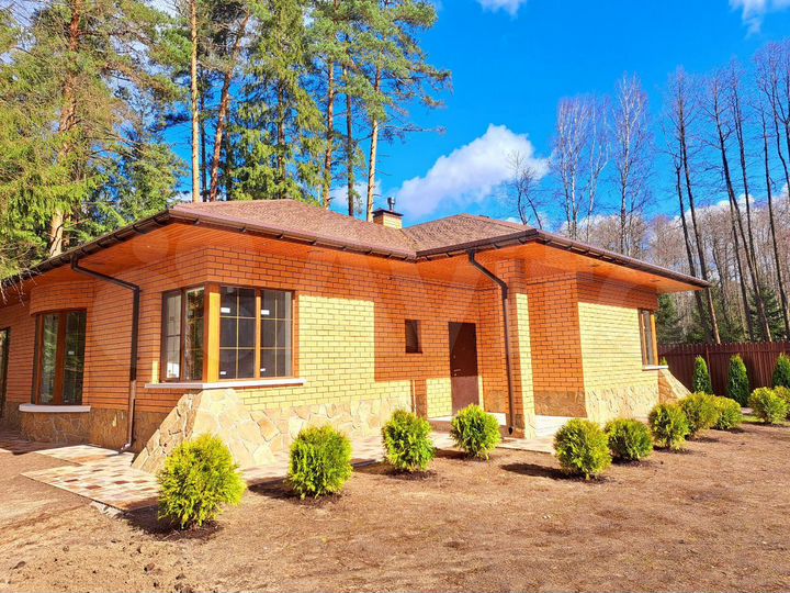 Коттедж 163,7 м² на участке 13 сот.