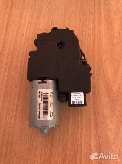 Мотор люка Land Rover Freelander 2