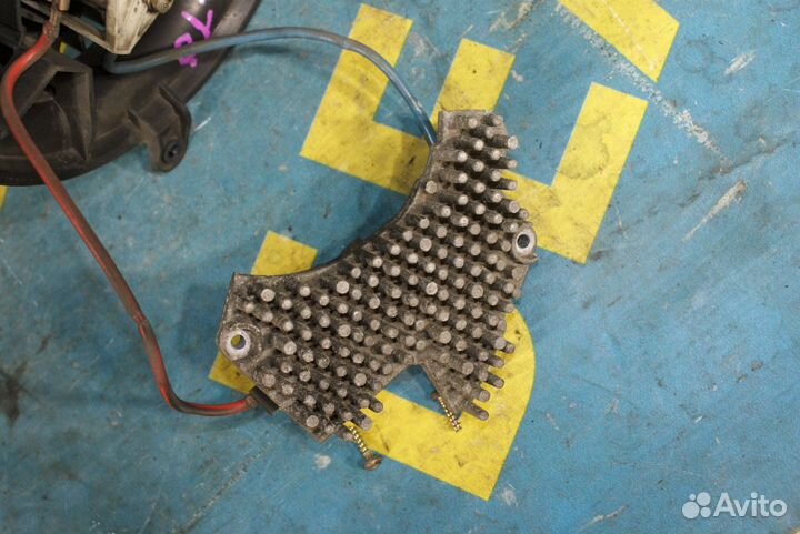 Фара ксенон Mercedes-Benz W210