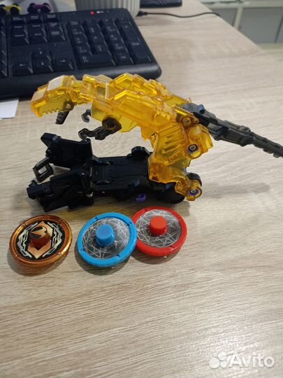 Автомобиль Screechers Wild тиреккер