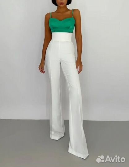 Стильные брюки клёш белые