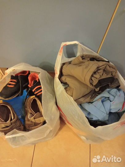 Одежда и обувь на мальчика 4-5 лет