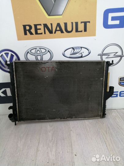 Радиатор охлаждения двигателя основной Renault log