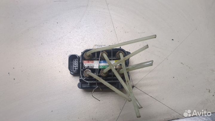 Блок клапанов Mercedes GL X166, 2013