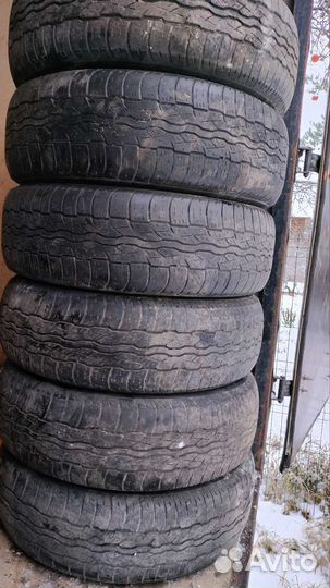 Bridgestone Dueler H/T D687 225/65 R17