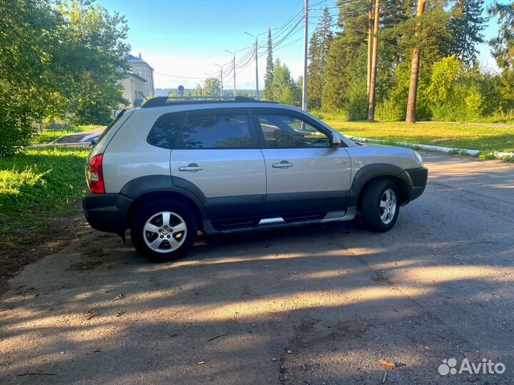 Hyundai Tucson 2.0 AT, 2009, 235 000 км