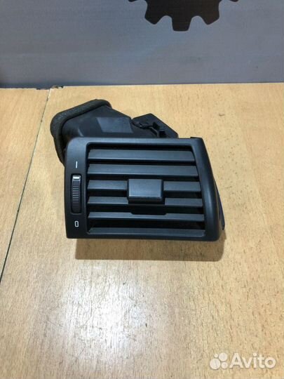 Дефлектор воздуховода BMW 3 серия