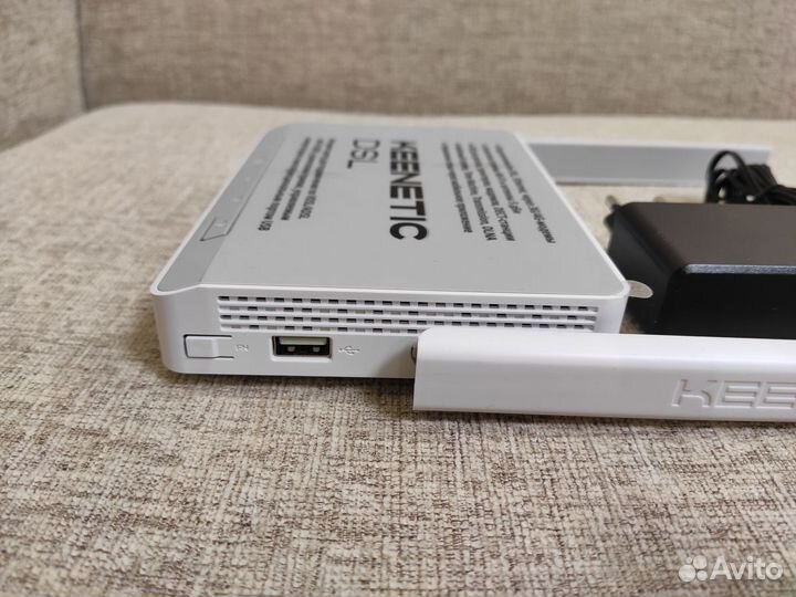 Роутер Keenetic DSL (KN-2010)