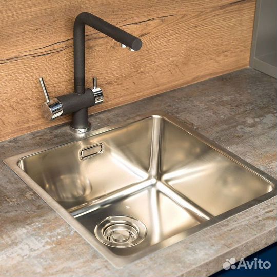 Кухонный гарнитур (любые размеры)