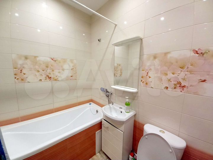 2-к. квартира, 57 м², 7/12 эт.