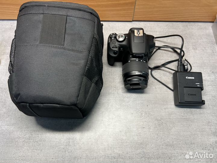Canon eos2000d