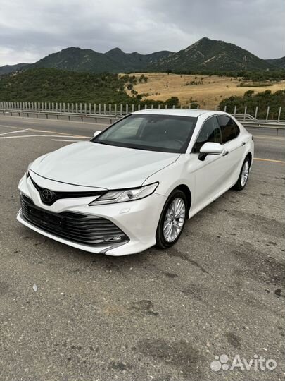 Toyota Camry 2.5 AT, 2019, 210 000 км