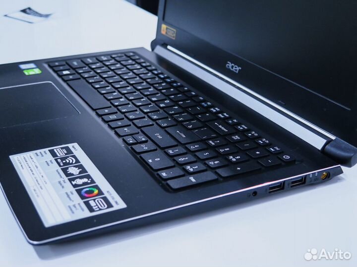 Тонкий Acer i3-6006U / 940MX / 6GB / 1TB